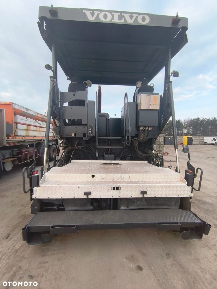 Volvo TITAN 7820 - 9
