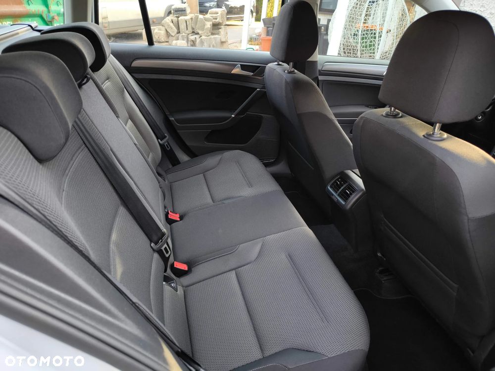 Volkswagen Golf 2.0 TDI (BlueMotion Technology) Comfortline - 32