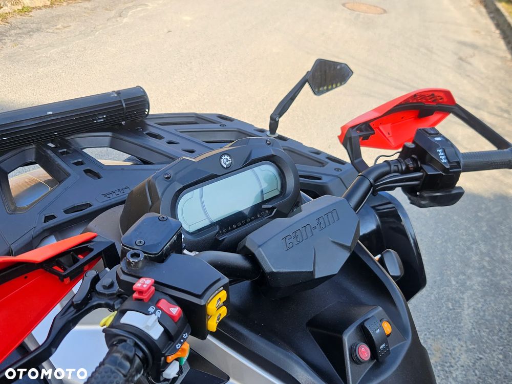 Can-Am Outlander - 18