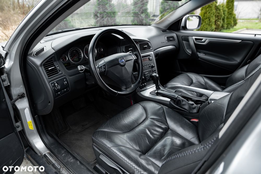 Volvo XC 70 D5 AWD Kinetic - 17