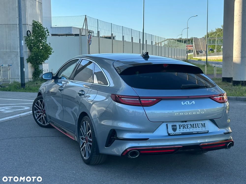 Kia ProCeed - 15