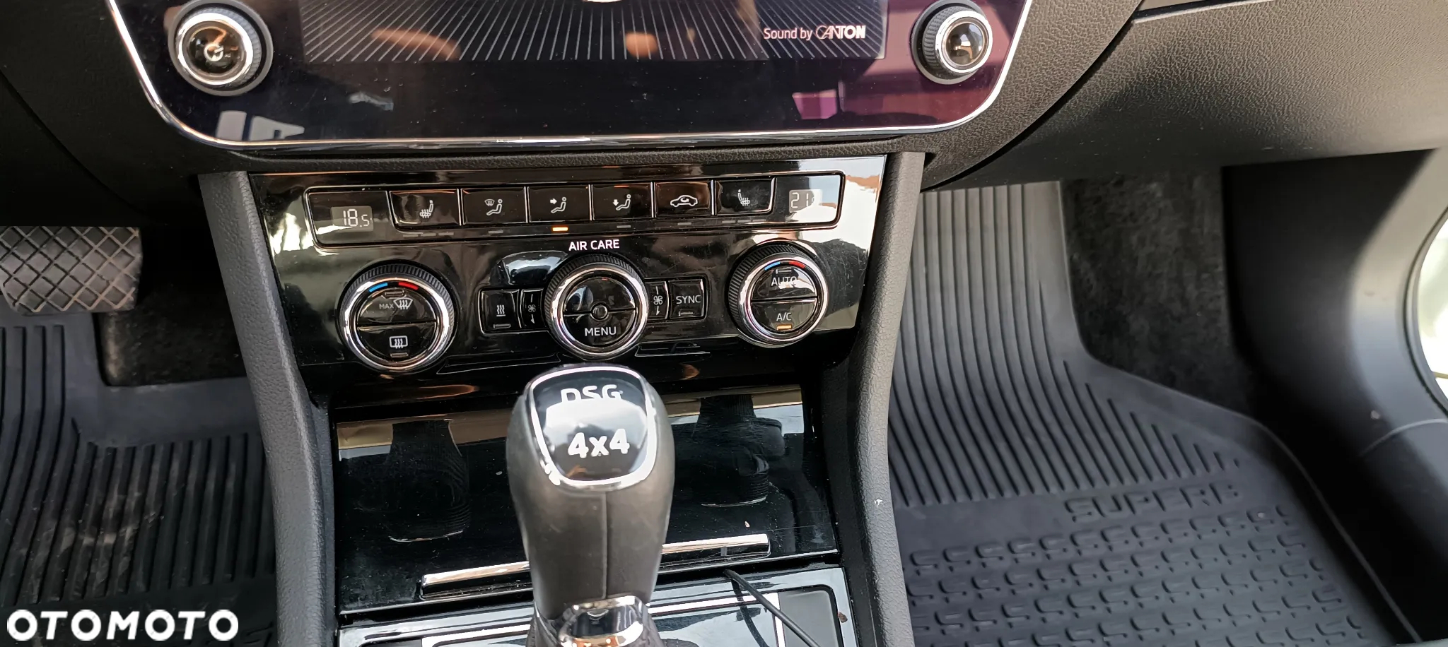 Skoda Superb Combi 2.0 TDI 4x4 DSG L&K - 33