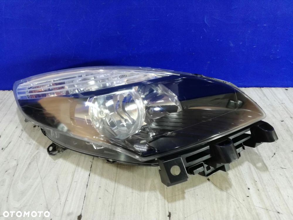 Renault Scenic III 09/13 lampa reflektor przód prawa ślizg soczewka Anglik - 2