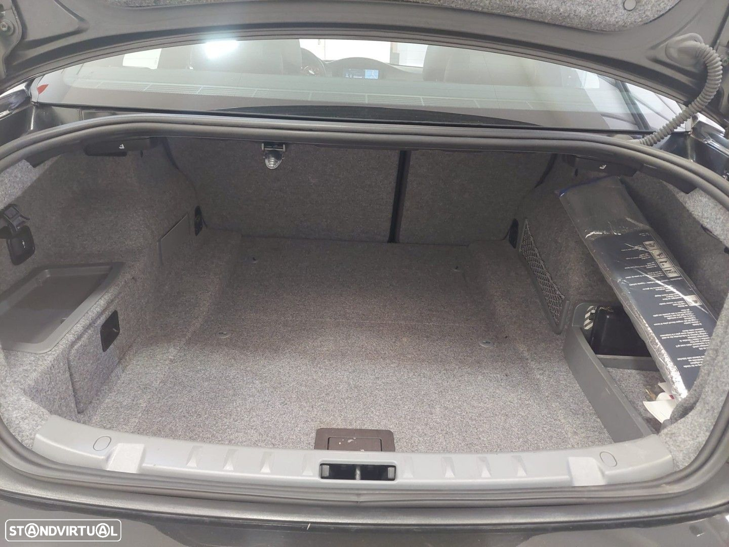 BMW 335 i Coupe Aut. - 30
