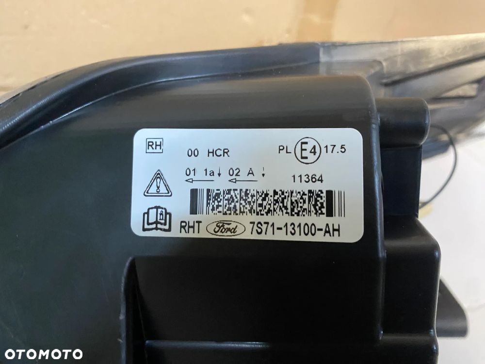 lampa mondeo mk4  prawa eu cała - 3