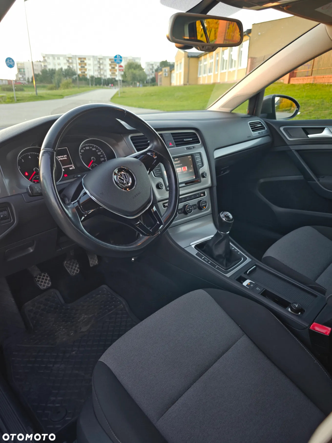 Volkswagen Golf - 5