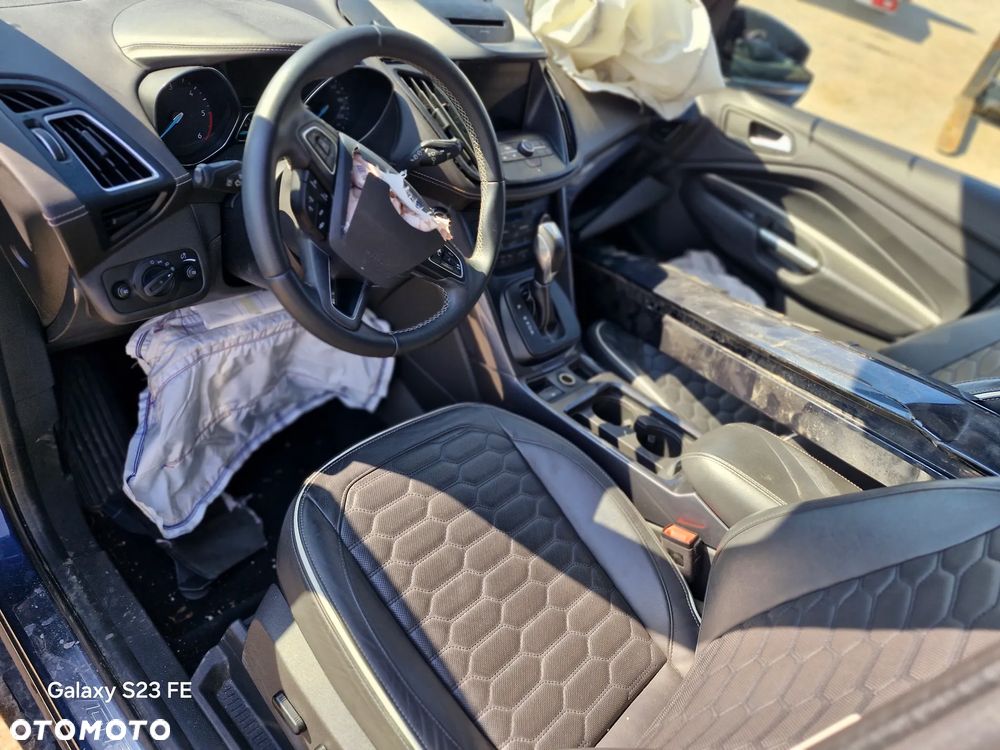 Ford Kuga Vignale 2.0 TDCi AWD - 17