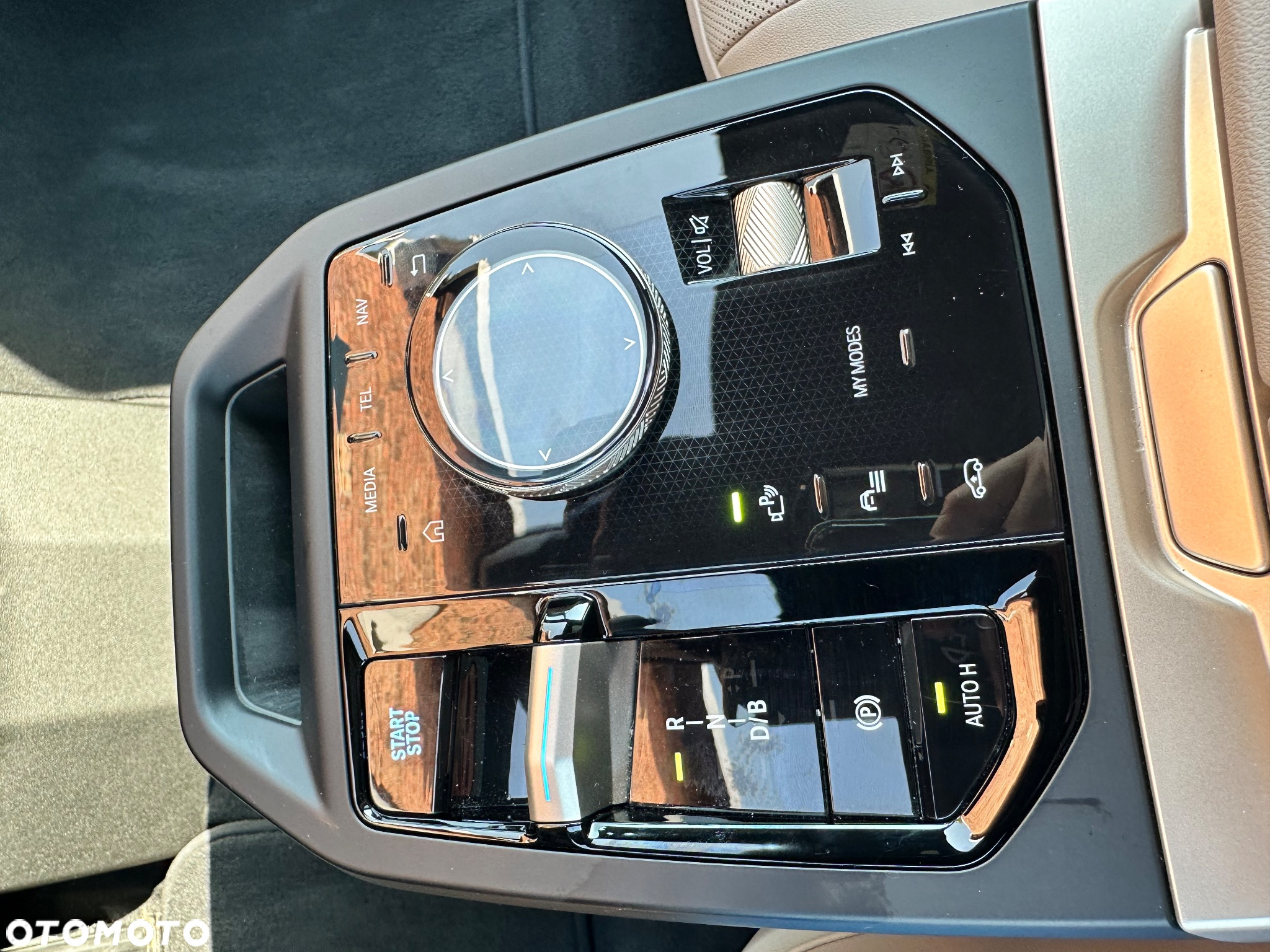 BMW iX xDrive50 - 22