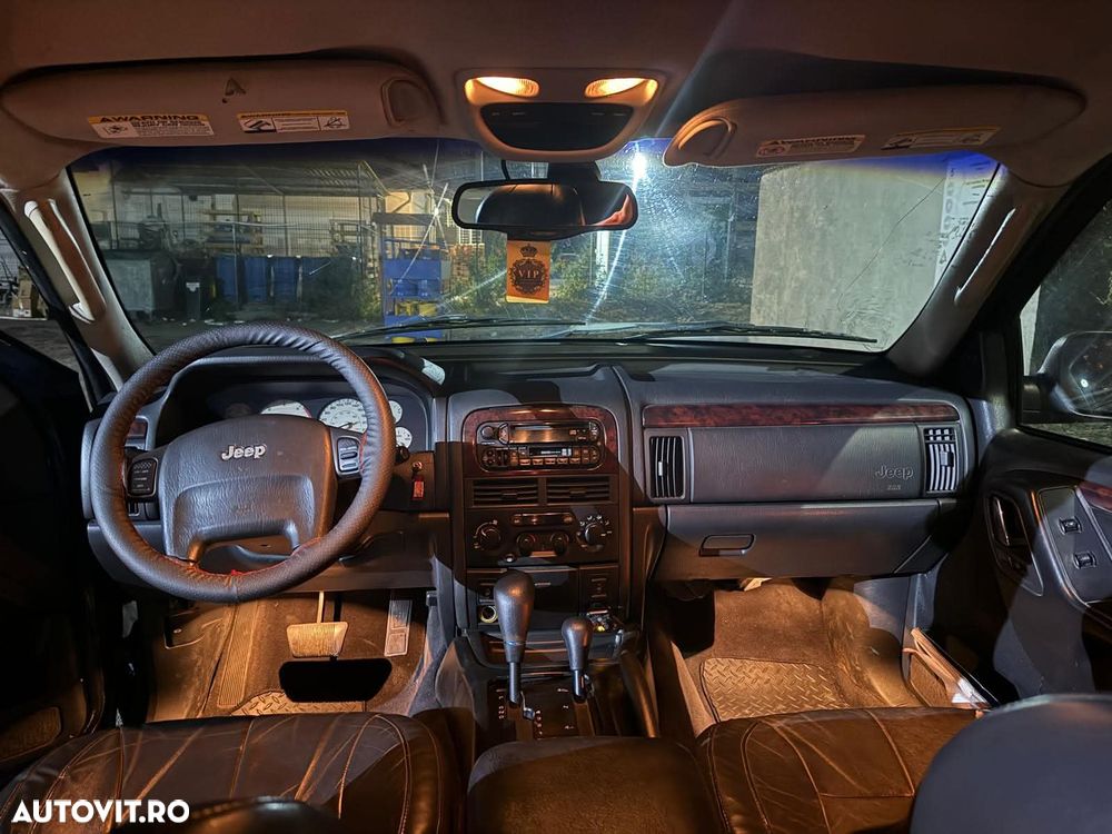Jeep Grand Cherokee - 4