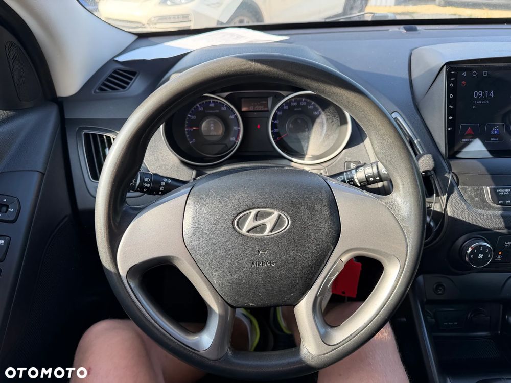 Hyundai ix35 blue 1.6 2WD Finale Silver - 14