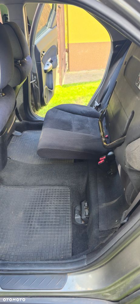 Honda Civic 1.8 Comfort - 12
