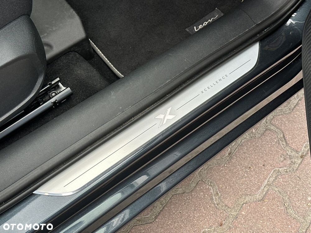 Seat Leon 1.0 eTSI Xcellence DSG - 35
