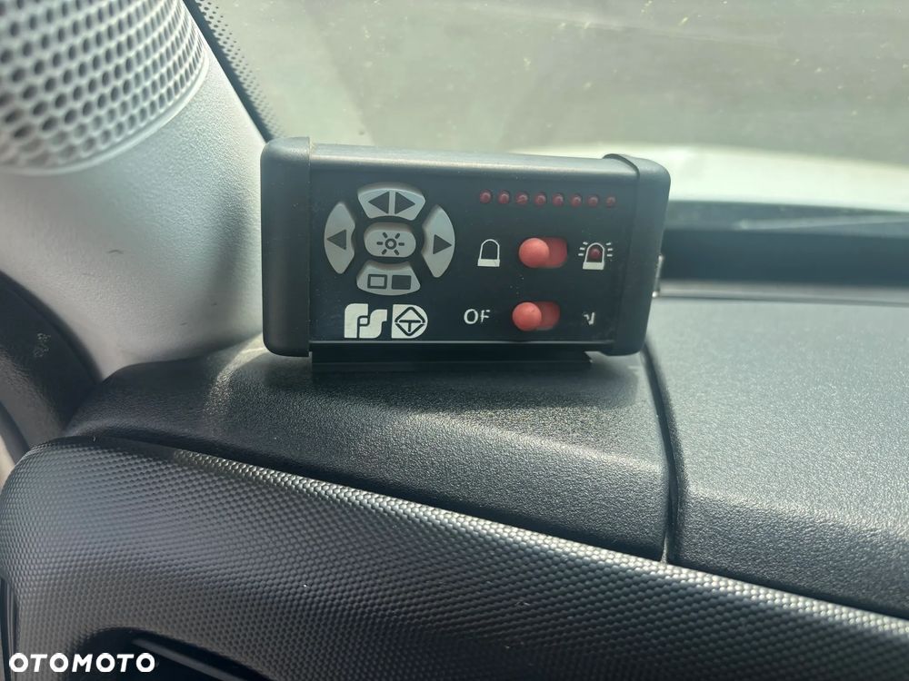 Iveco IVECO DAILY 50c15  DMC 3500 KG W OFERCIE OK 70 SZTUK FURGON KONTENER CHLODNIA WYWROT PODWOZIE DO ZABUDOWY 35c15 - 10