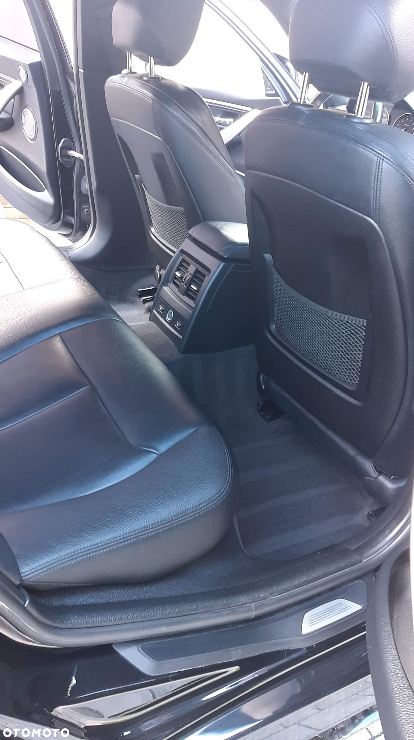 BMW Seria 3 335i xDrive M Sport - 25
