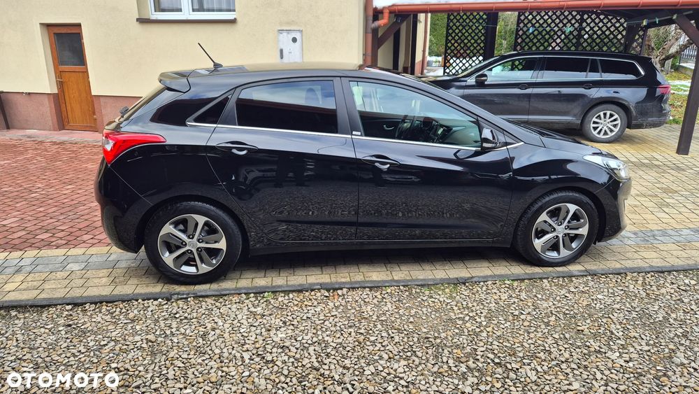 Hyundai i30 1.4 Passion Plus - 15