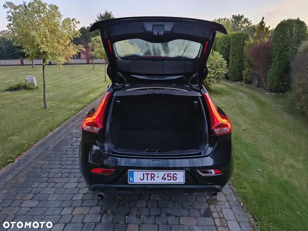 Volvo V40 T2 - 15