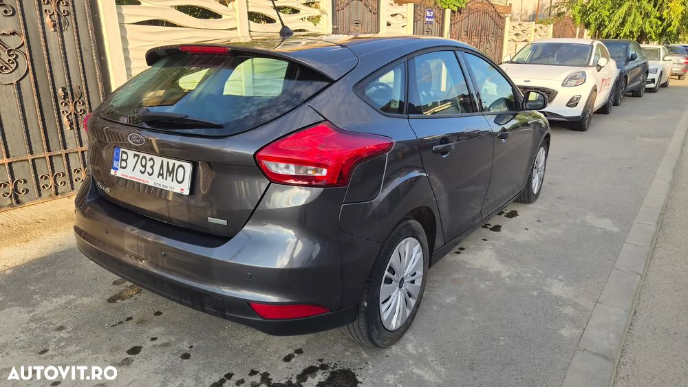 Ford Focus 1.0 EcoBoost Trend Edition - 6