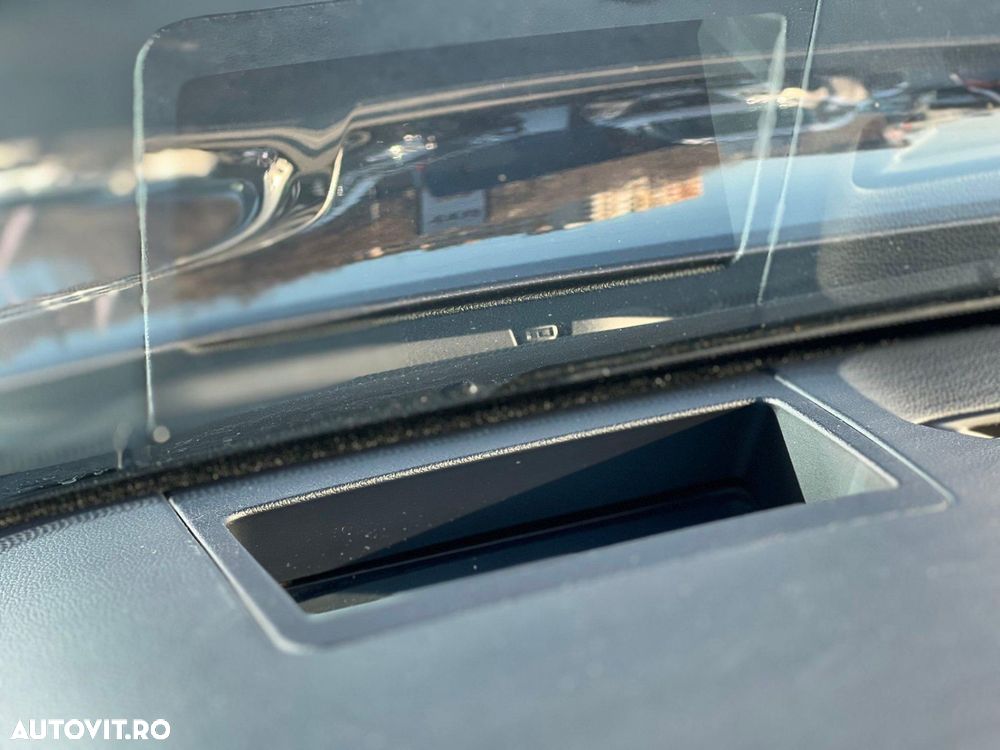 Hyundai Santa Fe Hybrid 1.6 l 230 CP 4WD 6AT Luxury - 31