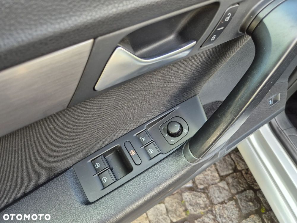 Volkswagen Passat Variant 2.0 TDI Highline - 6