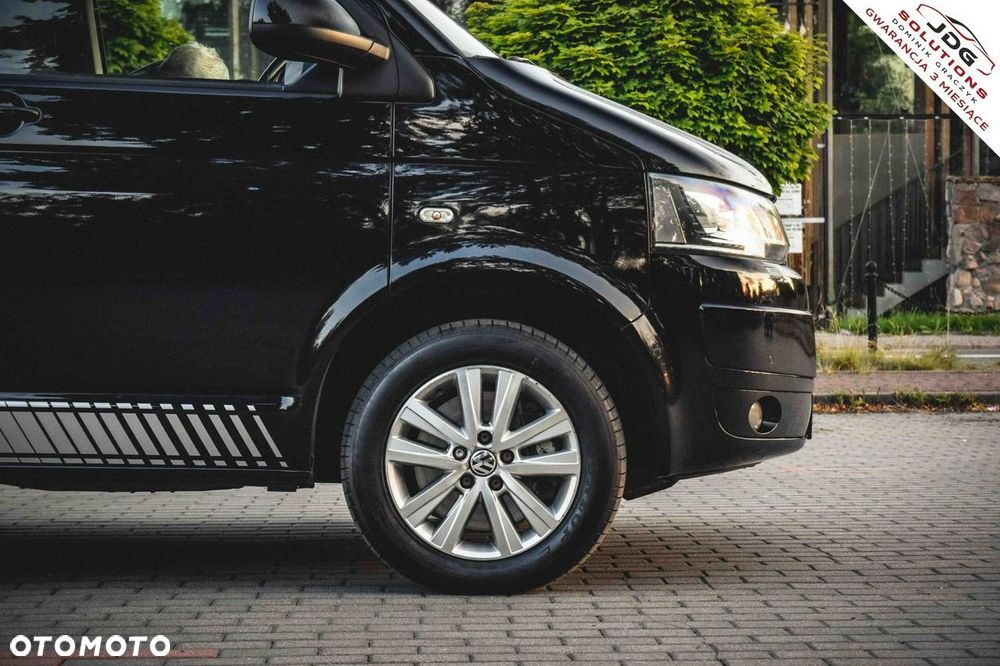 Volkswagen Caravelle - 11