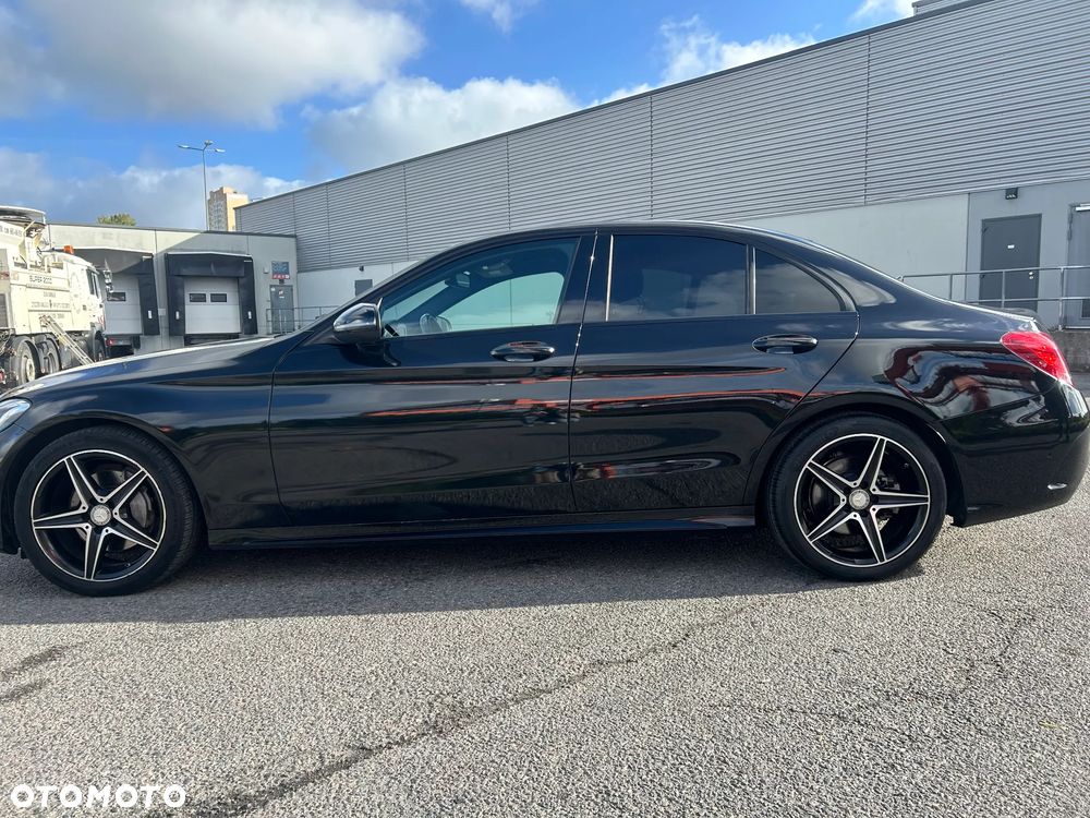 Mercedes-Benz C-Class 2016 photo 2