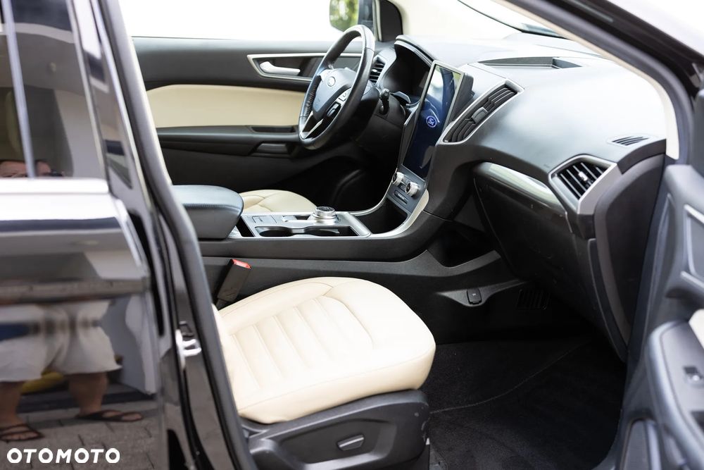 Ford Edge - 8