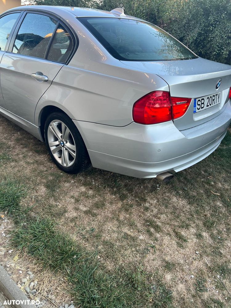 BMW Seria 3 318d - 5