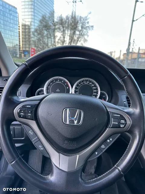 Honda Accord 2.0 Executive - 15