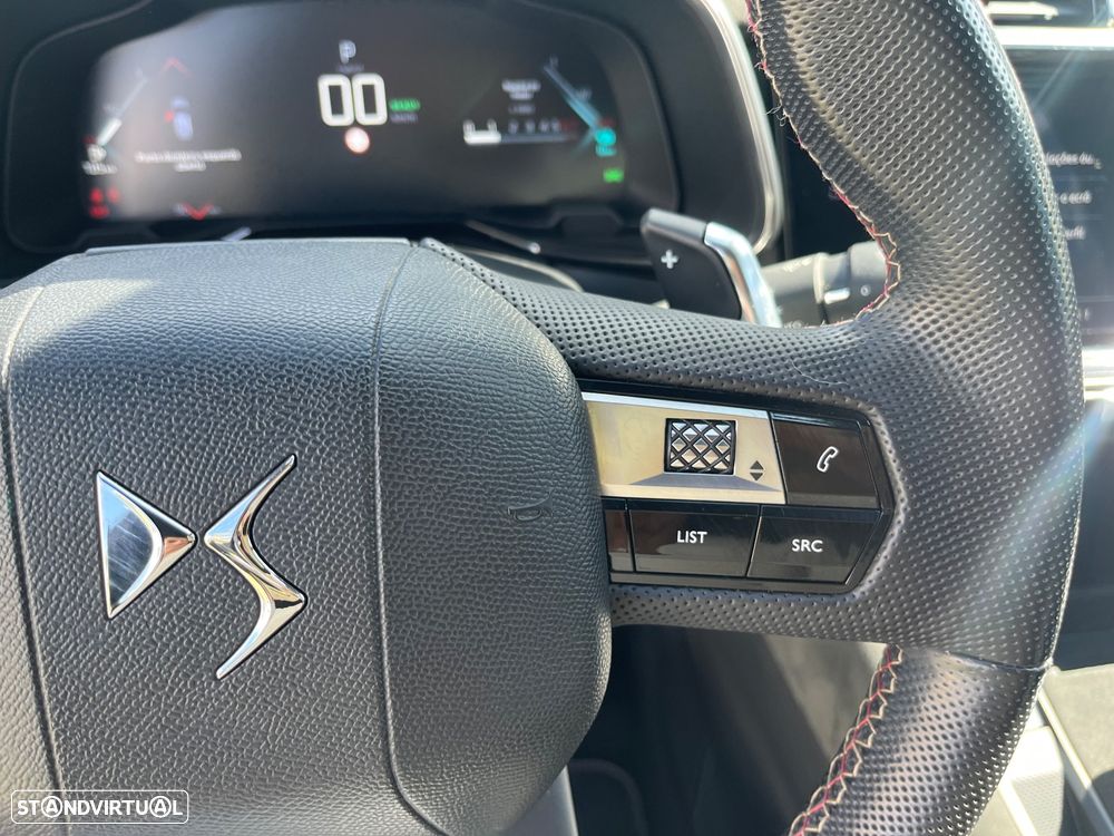 DS DS7 Crossback E-Tense Performance Line EAT8 - 37