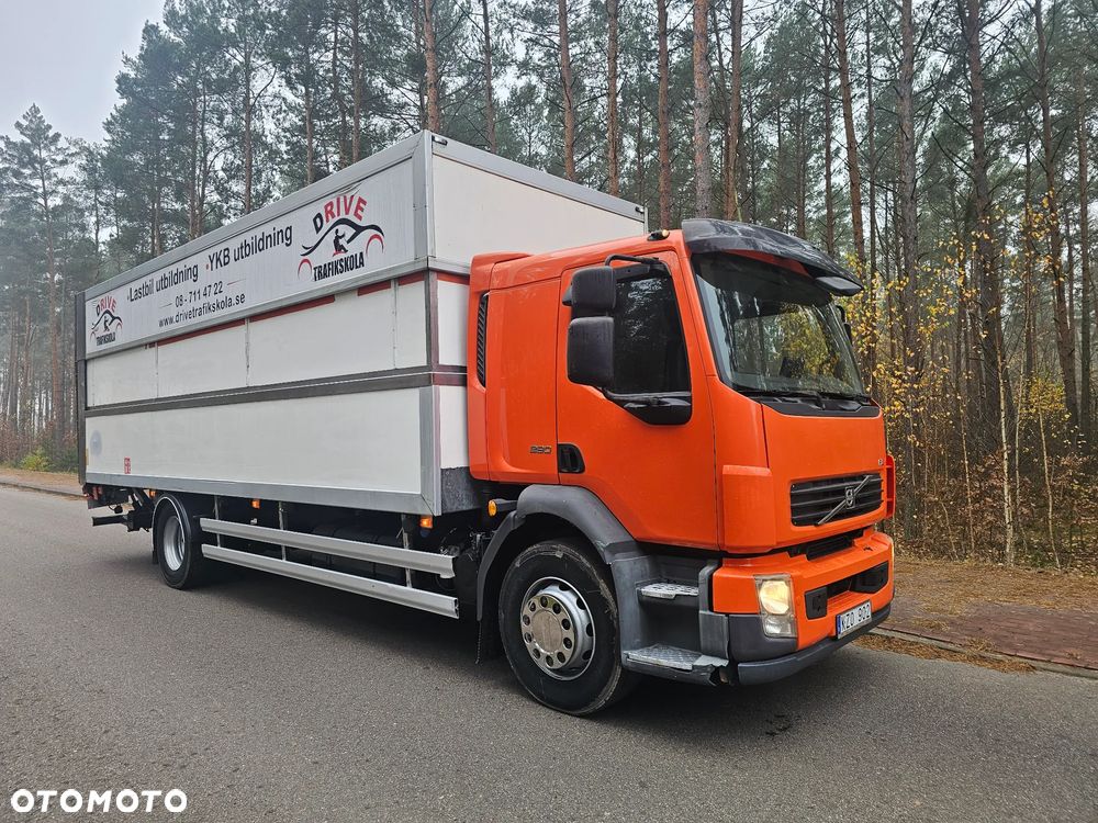 Volvo FL  4X2 - 2
