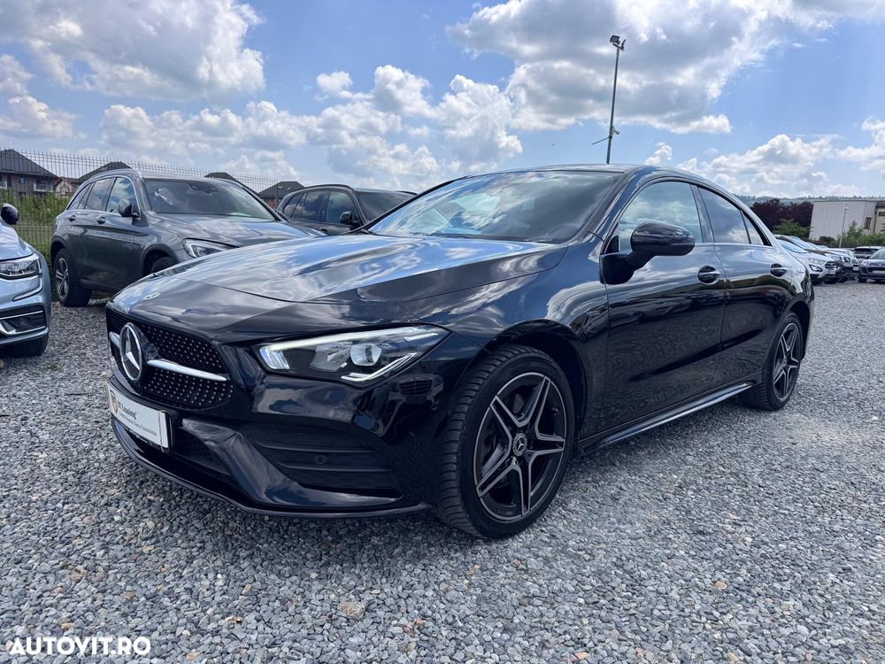 Mercedes-Benz A 250 e 8G-DCT AMG Line - 1