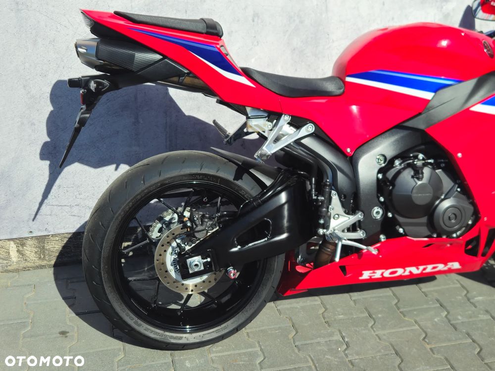 Honda CBR - 23