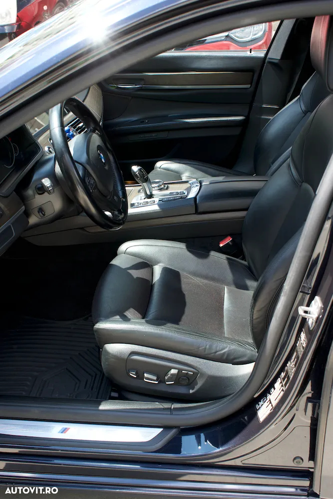 BMW Seria 7 750d xDrive - 9