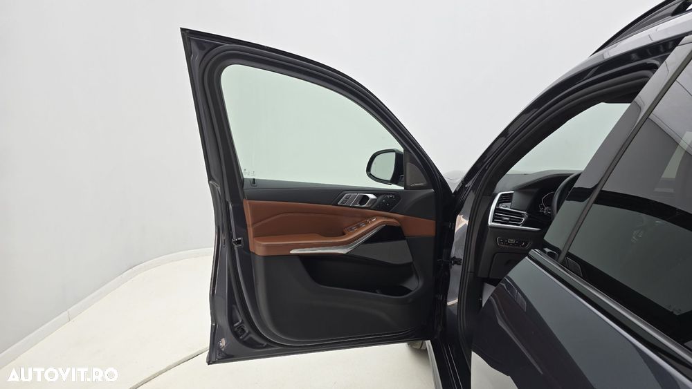 BMW X7 M50d - 11