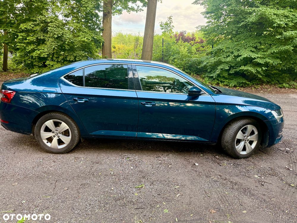 Skoda Superb 1.5 TSI Ambition DSG - 4