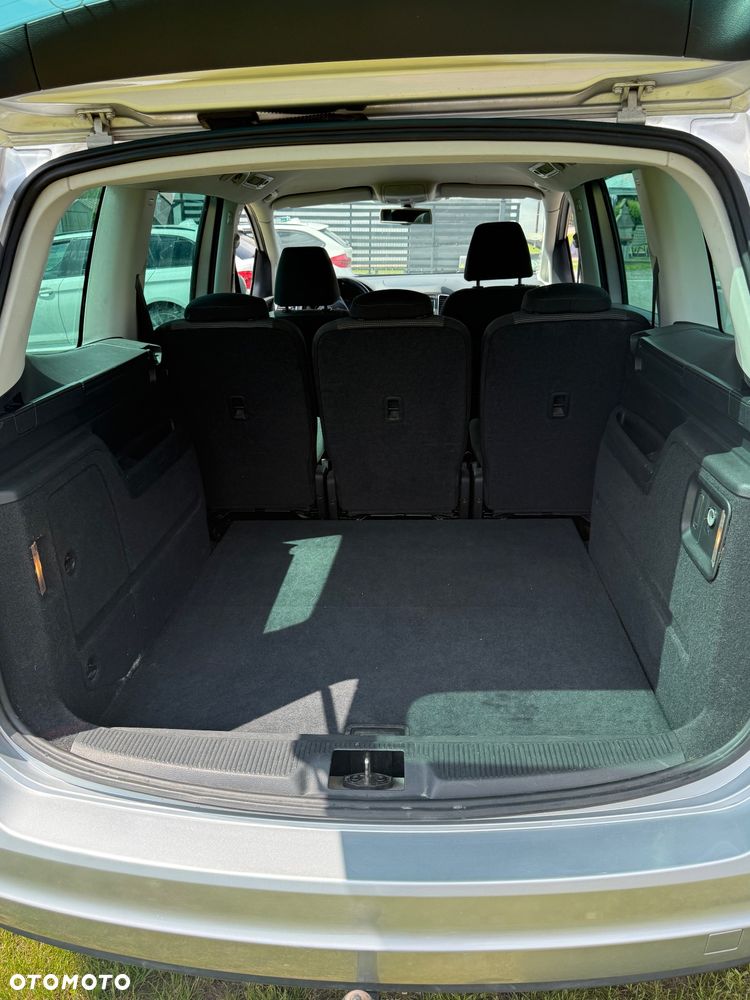 Volkswagen Sharan - 9