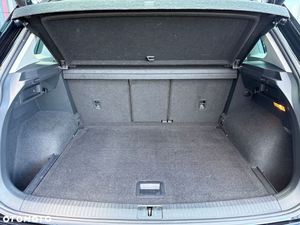 Volkswagen Tiguan - 19