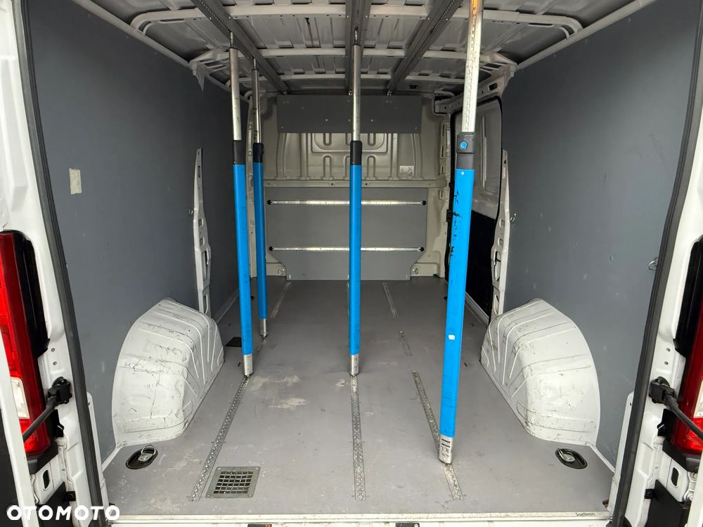 Opel Movano - 32