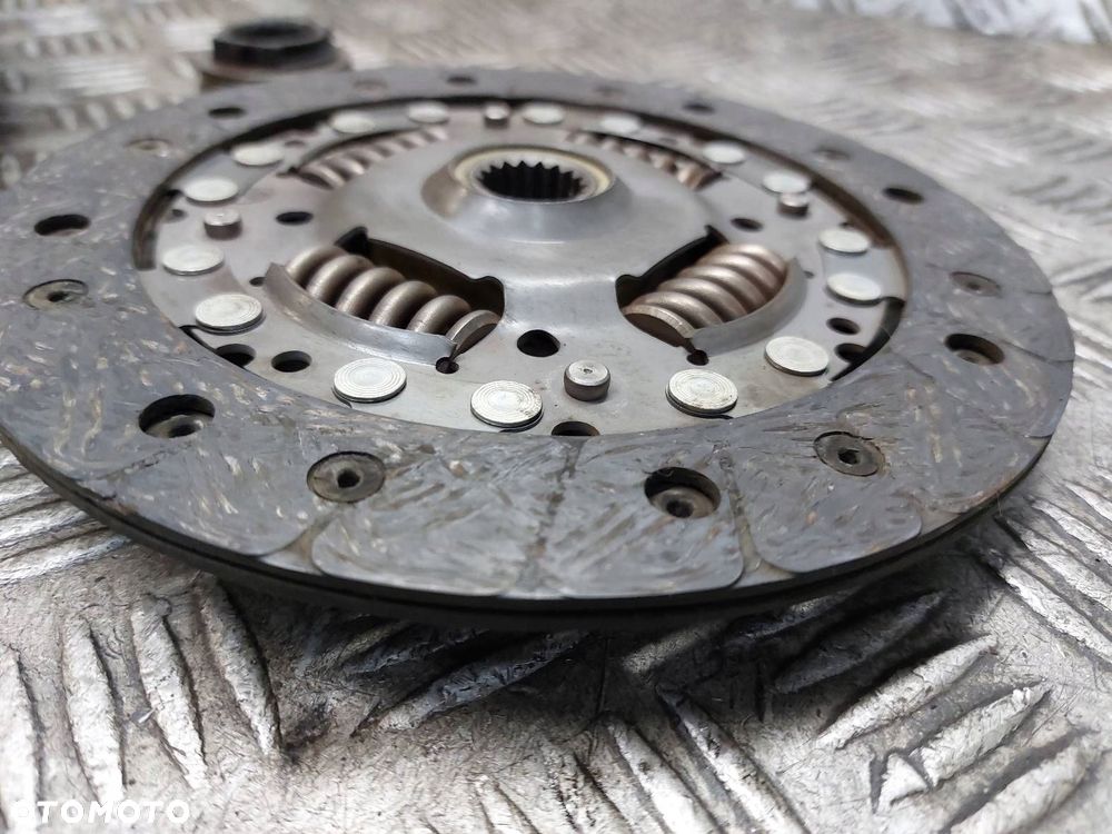 SPRZĘGŁO TARCZA DOCISK KOŁO ZAMACHOWE CITROEN C3 I 1.4 HDI 9637569810 - 9