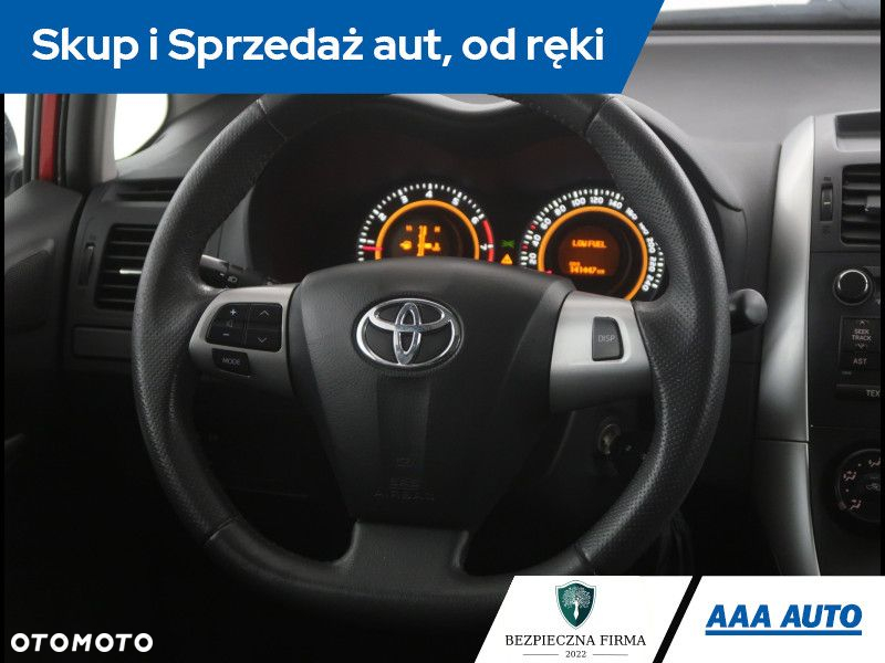 Toyota Auris - 14