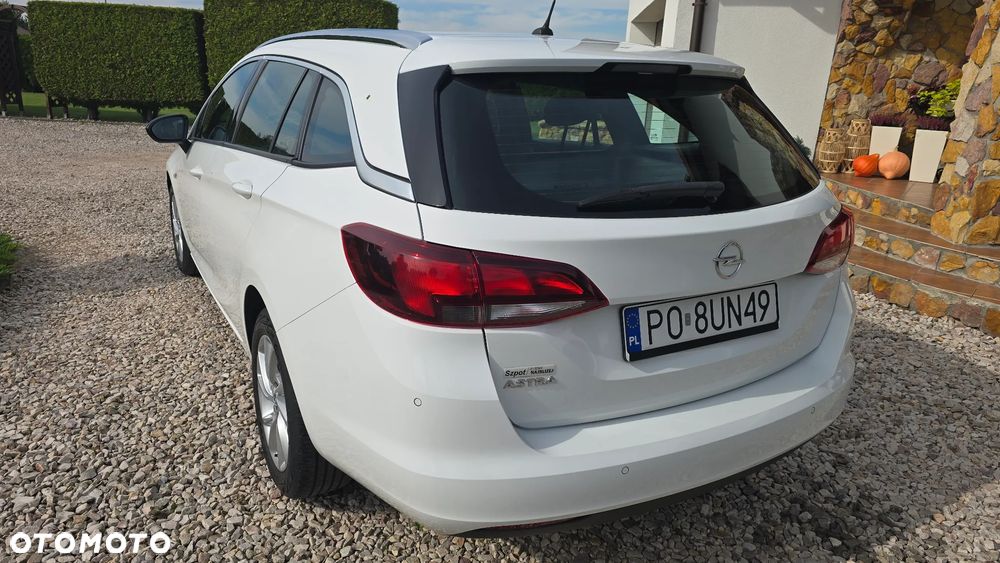Opel Astra 1.2 T Elegance S&S - 11