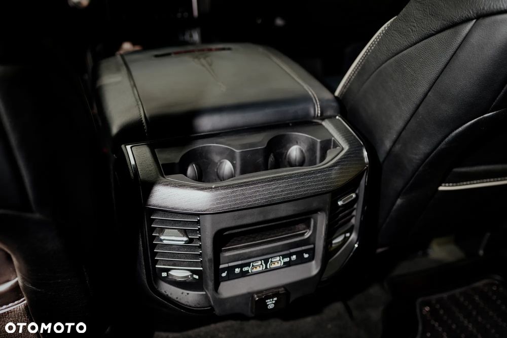 RAM 1500 5.7 Crew Cab Limited - 9