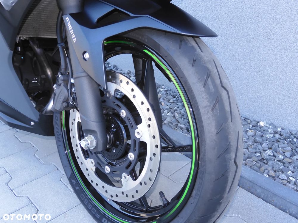 Kawasaki Ninja 500 - 5
