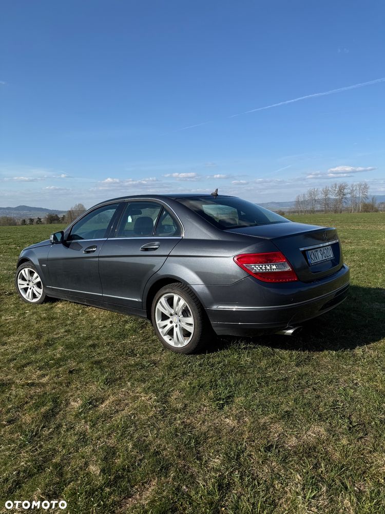 Mercedes-Benz C-Class 2010 photo 3