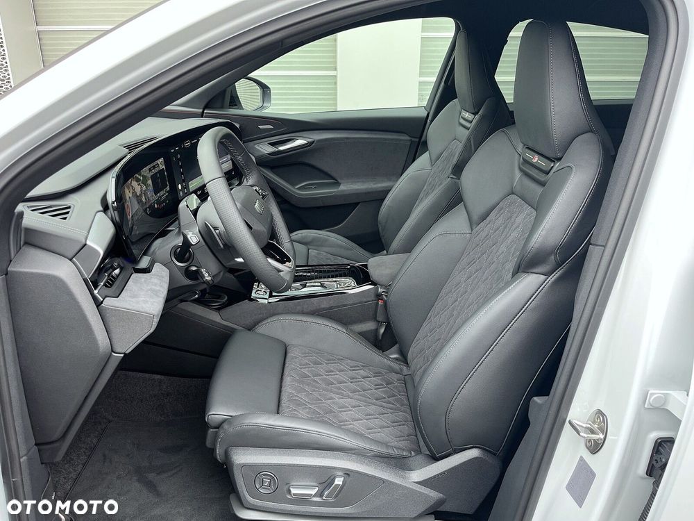 Audi Q6 e-tron - 5