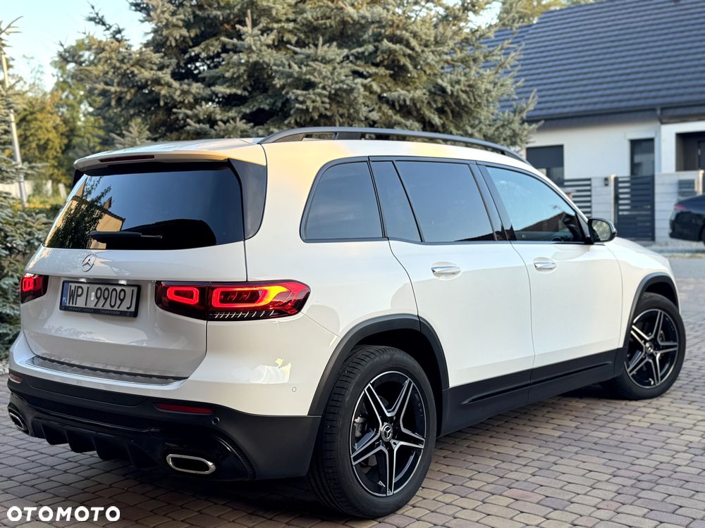 Mercedes-Benz GLB - 26