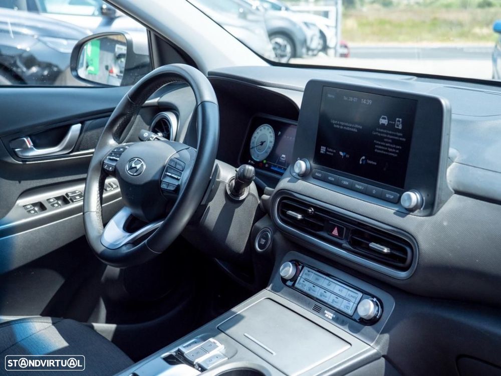Hyundai Kauai 39 kWh Premium — fotografia 18