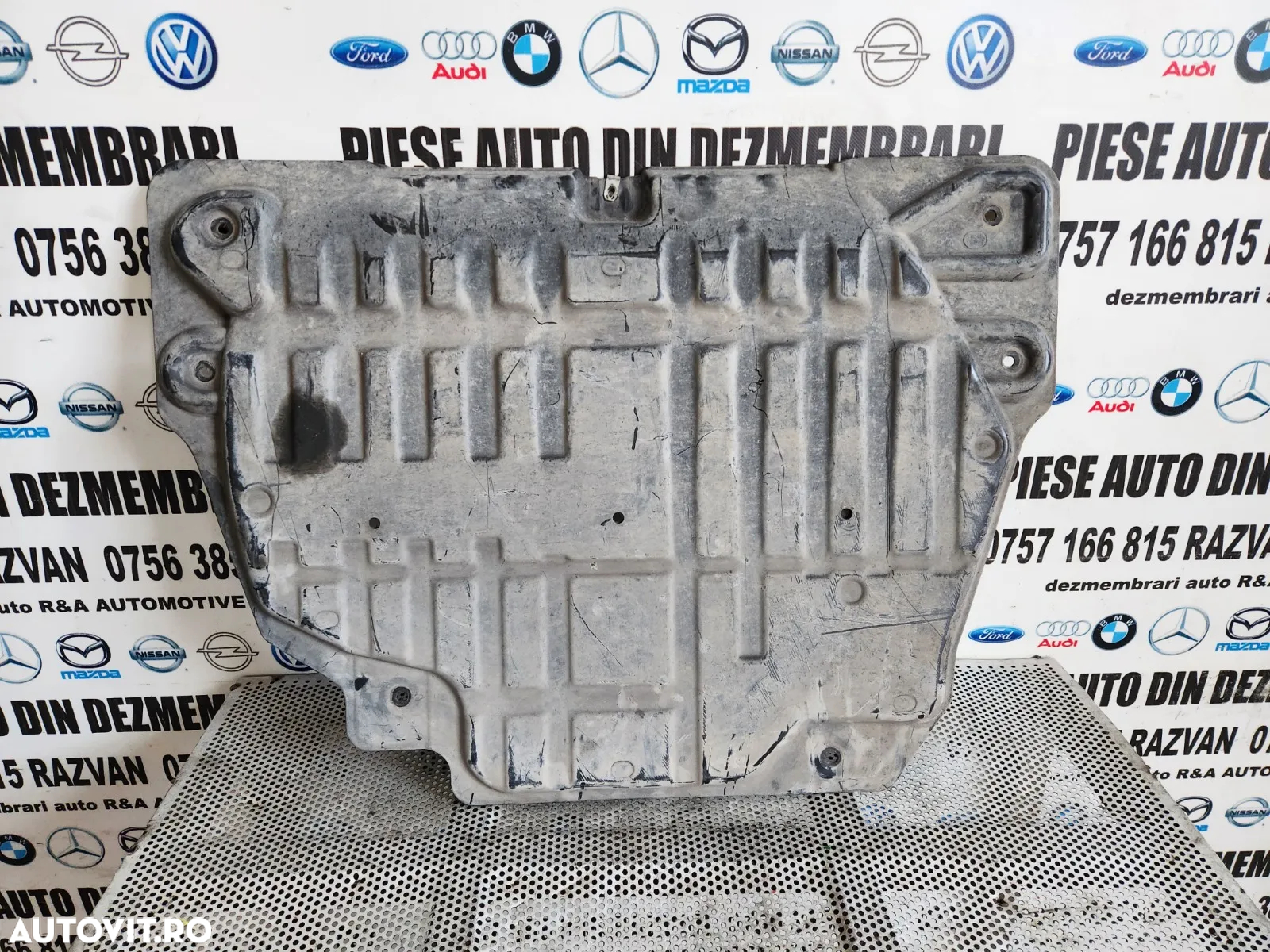 Scut Motor Range Rover Evoque An 2012-2013-2014-2015-2016-2017-2018-2019 Dezmembrez Range Rover Evo - 4