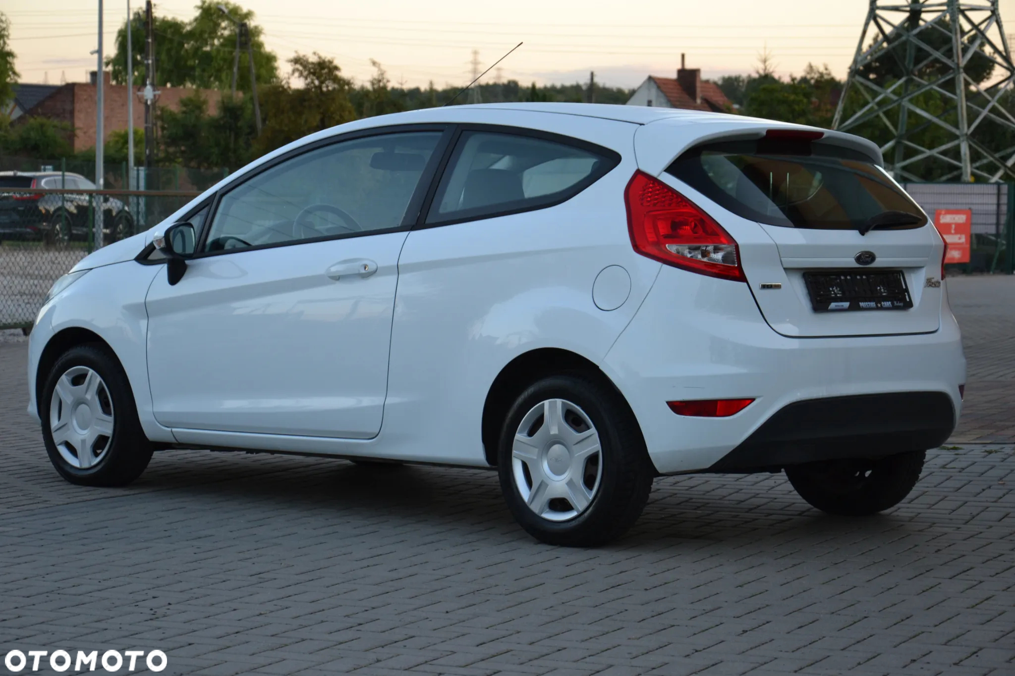 Ford Fiesta 1.6 TDCI Ambiente - 14