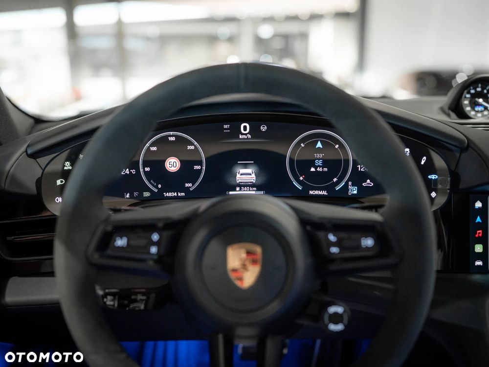 Porsche Taycan - 30
